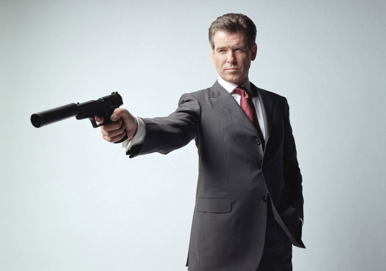 28. Pirs Brosnan
